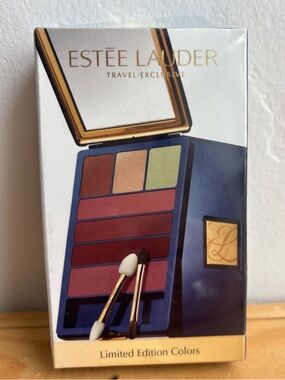 Estée Lauder Travel Makeup Pallet limited edition colors. NEW SEALED